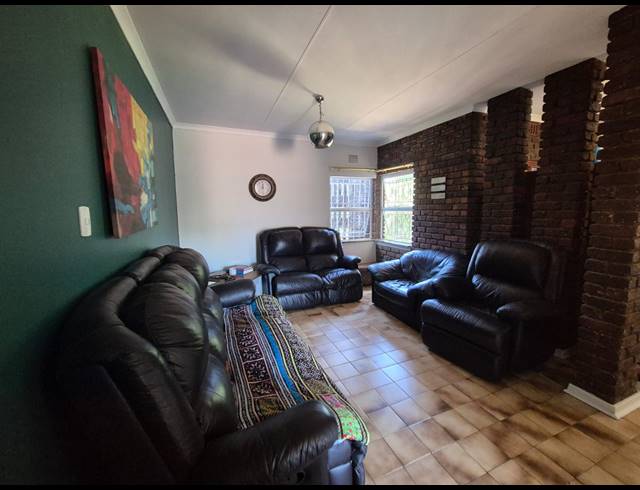 4 BEDROOM HOUSE FOR SALE IN VANDERBIJLPARK SE 2